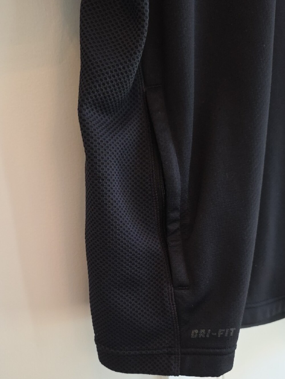 Nike Black Dri-FIT Men's Half-Zip Performance Pullover XXL - Picture 7 of 8